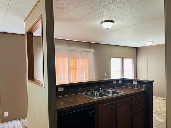 4th image of 920 Century Plaza Dr #667