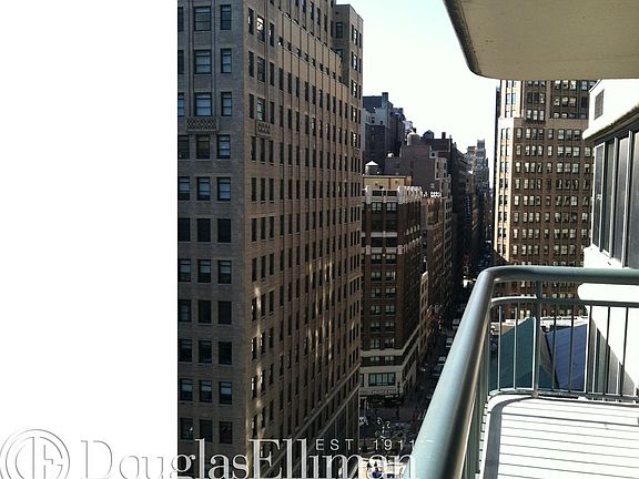 3rd image of 990 6th Ave APT 11F