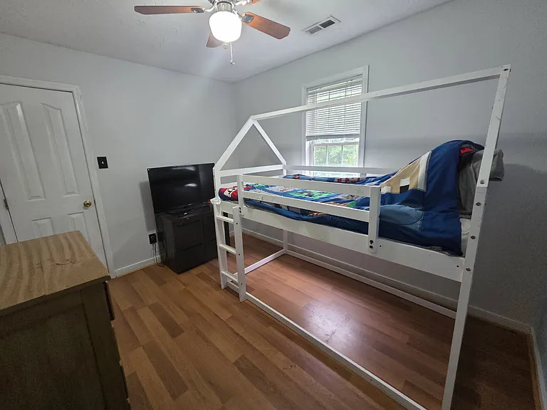 5720 Haley Ln — Photo 30