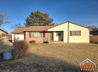 304 S Derby St, Sublette, KS 67877