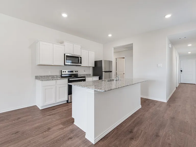 1709 Potomac Ln — Photo 4