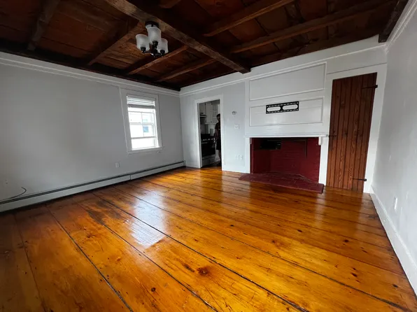 (undisclosed Address), Salem, MA 01970