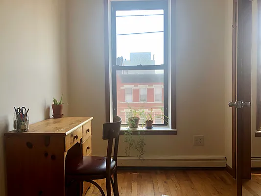 Rented by H L Dynasty Real Estate Corp | media 19