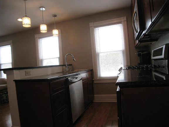 5th image of 18 Russell St APT 4