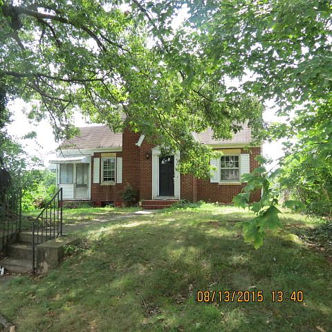 1st image of 406 Forest St