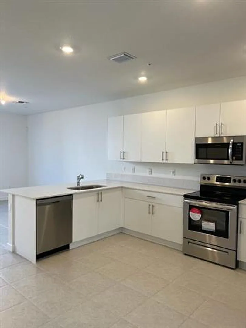237 SW 159th Way th 237, Pembroke Pines, FL 33027 — Photo 1
