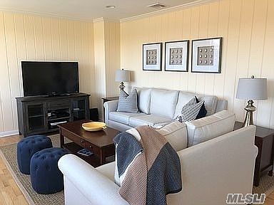 5th image of 47 Sunswyck Ln