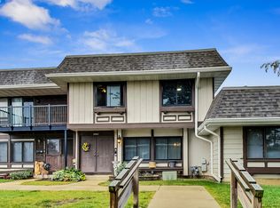 5562 Santa Cruz Dr, Hanover Park, IL 60133