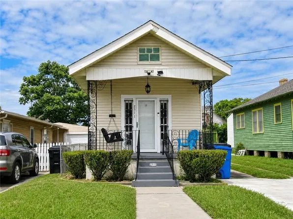 2511 Clover St, New Orleans, LA 70122