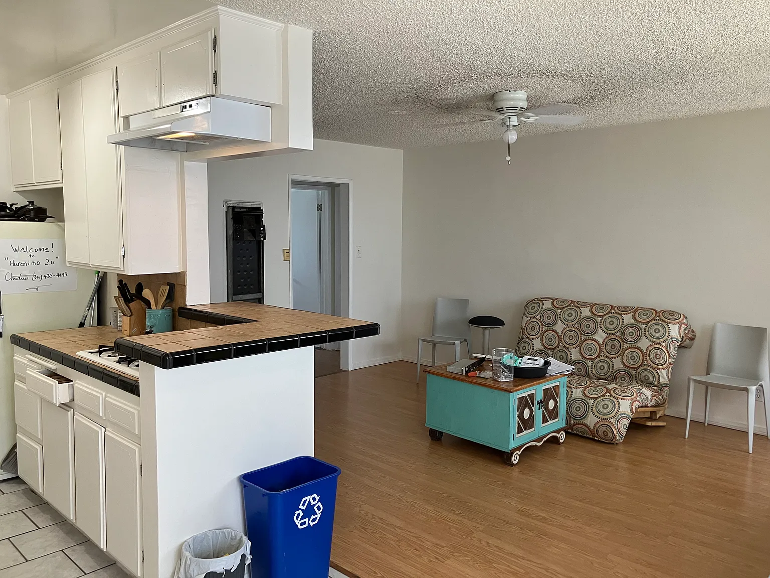 3 bed, 1100 sqft, $1,500 — Photo 2