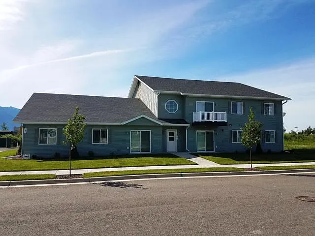 3 Bed and 2 Bath Condo. Pet friendly. W/D In Condo — Photo 1