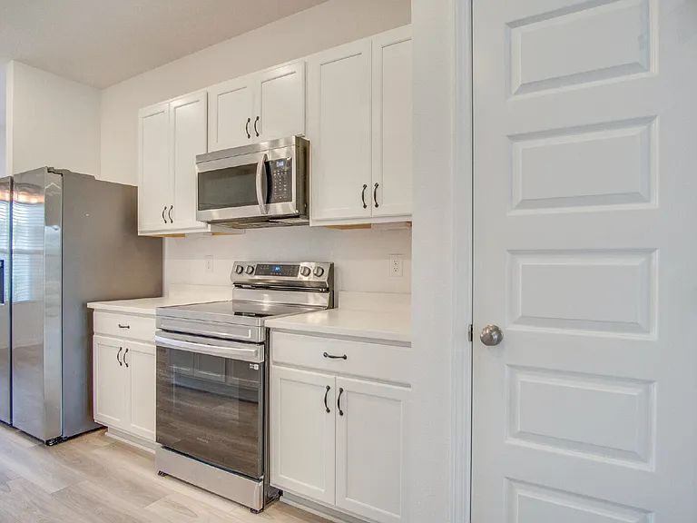 6625 Sun Tree Cir — Photo 14