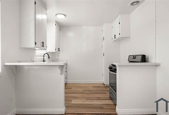 5th image of 3862 Potomac Ave #386802