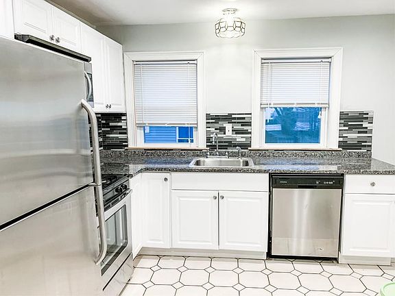 2nd image of 40 Massachusetts Ave #2
