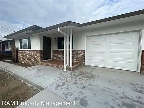 1832 Memorial Dr #100 photo 1