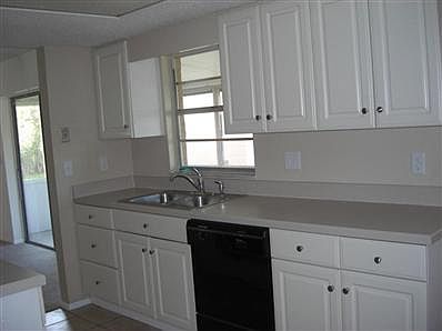 2nd image of 3225 Heather Dr