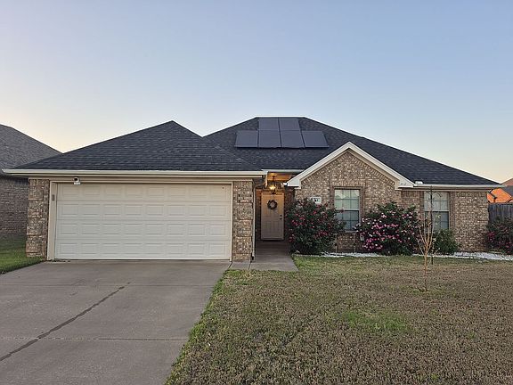 2nd image of 1 Jasmine Ct