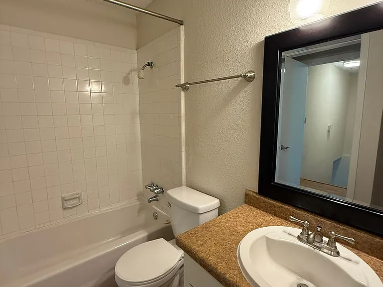 4520 Depew Ave — Photo 26