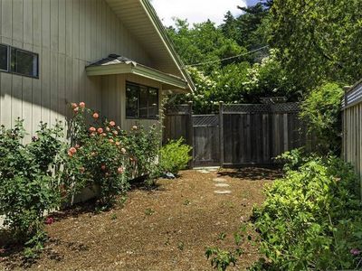 74 Sanchez Rd, Forest Knolls, CA, 94933