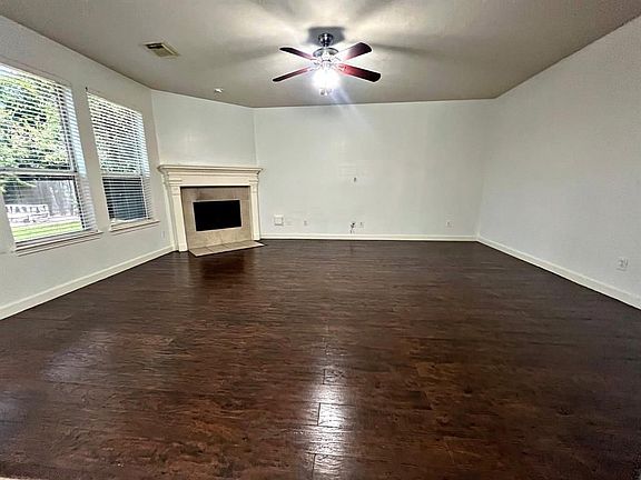 4th image of 3834 Alpine Cir