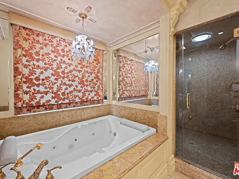 1575 Alexis Pl — Photo 32