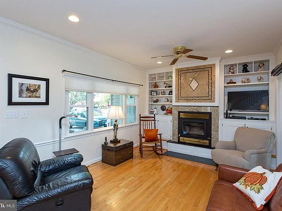 4th image of 13362 Keisler Ct