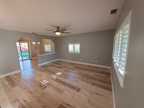 4th image of 7553 Cedar Dr
