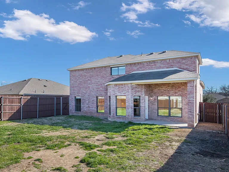 826 Hazels Way — Photo 24