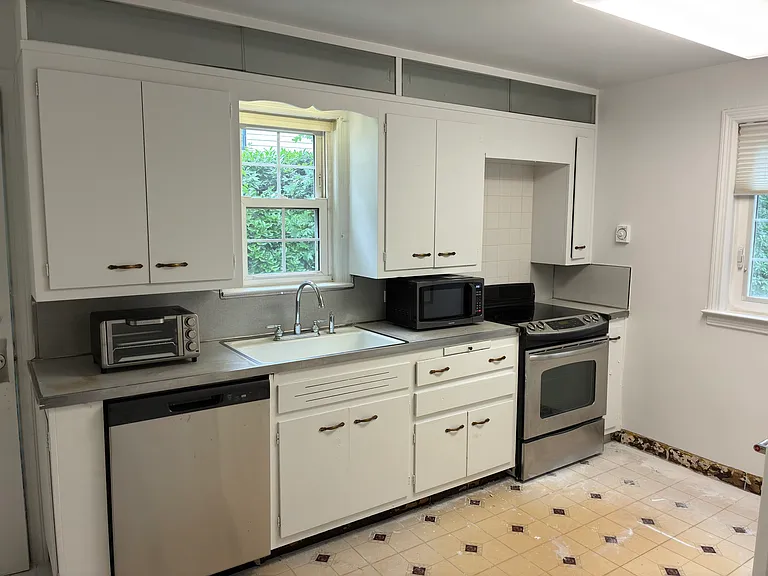10 Ridge Rd — Photo 2