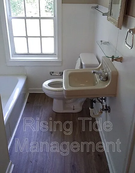229 Pinewood Ave — Photo 20