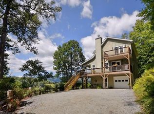 145 Pinnacle Rd, Burnsville, NC 28714