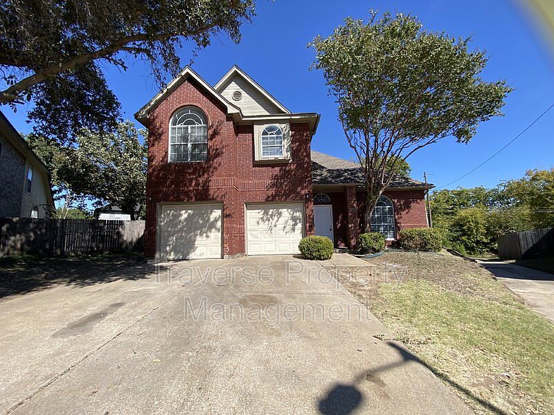 1st image of 903 Freshwood Ct