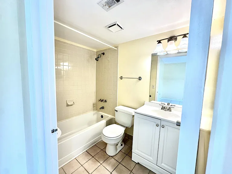 251 W Palm Cir W #W-206 — Photo 5