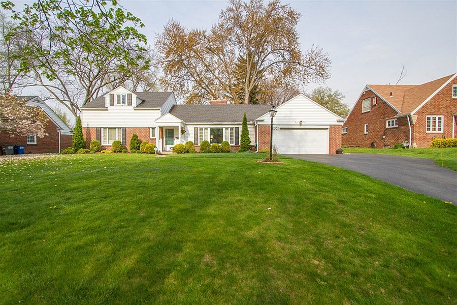 1st image of 3011 Barrington Dr