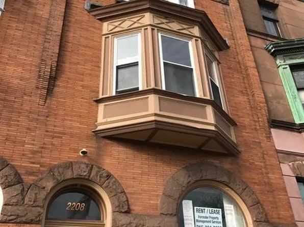 2208 S Broad St, Philadelphia, PA 19145