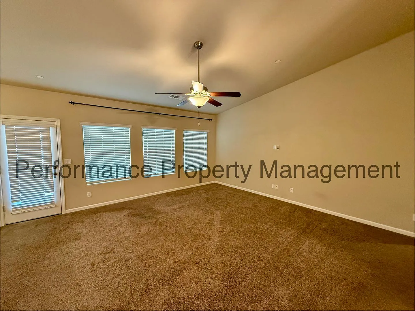 Modern 4 Bed/2 Bath SW Bakersfield Home w/ Solar, Pool & RBP — Photo 3
