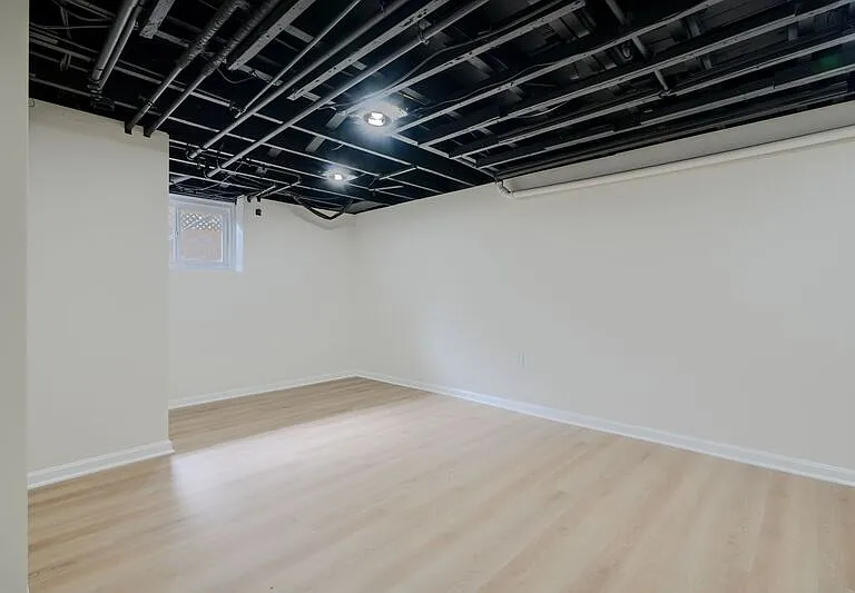 2976 Cornwall Rd #1 — Photo 18