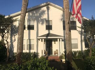 724 E Coast Dr, Atlantic Beach, FL 32233