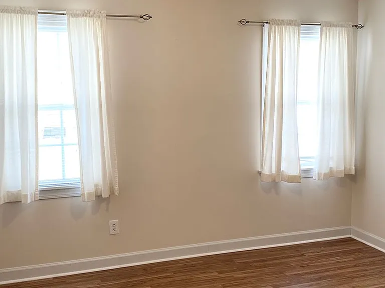 1915 Stroll Cir — Photo 8
