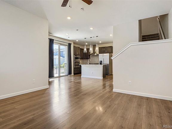 3rd image of 27662 E 1st Avenue