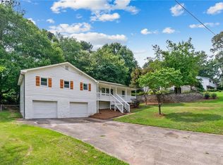 582 Rivercrest Dr, Woodstock, GA 30188