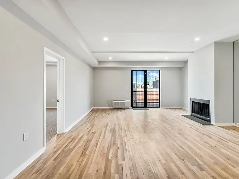 44 Sherman Ave #5G — Photo 9