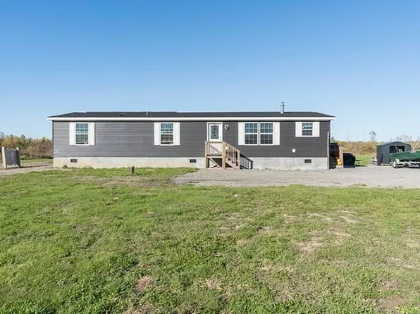 17695 Hart Rd, La Fargeville, NY 13656