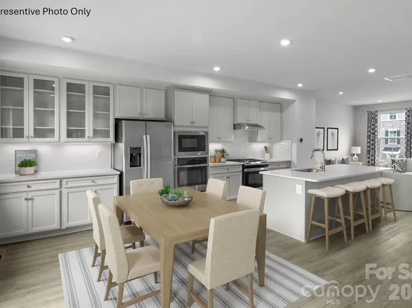 1034 Bracken Hill Rd, Indian Trail, NC 28079