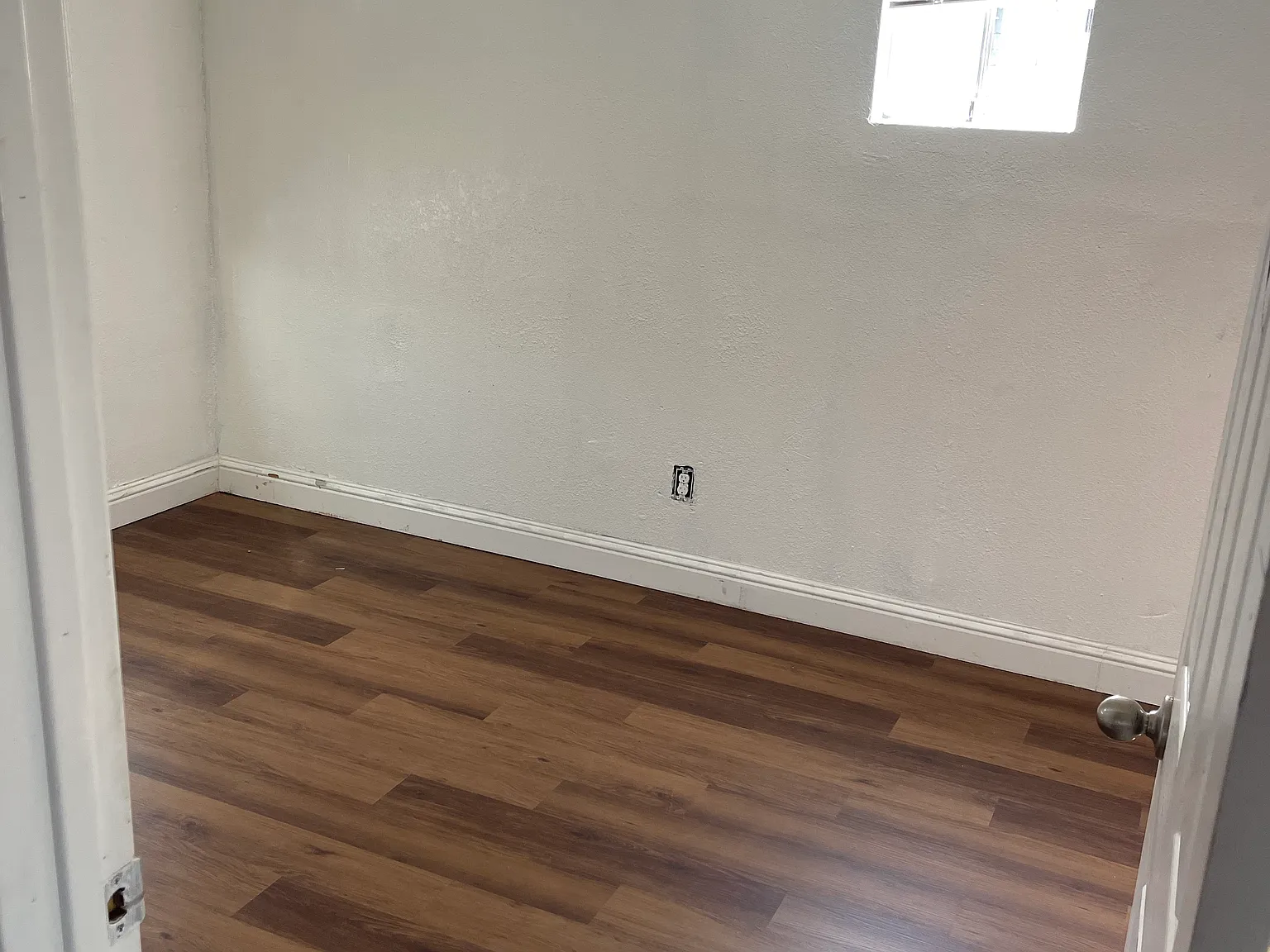 3 bed, 1143 sqft, $3,000 — Photo 3