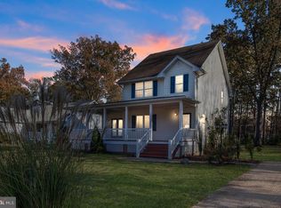 128 Locust Ave, Colonial Beach, VA 22443