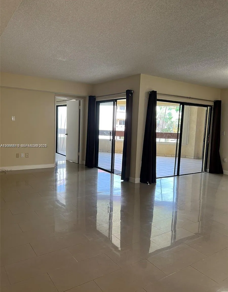 Kenland Bend North Condo — Photo 4