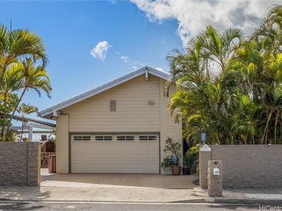 1080 Kaumoku St, Honolulu, HI, 96825