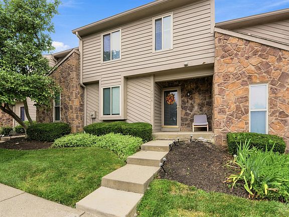 2nd image of 4944 Columbia Cir #128