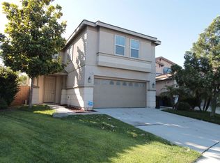 6288 Camelback Ln, Fontana, CA 92336